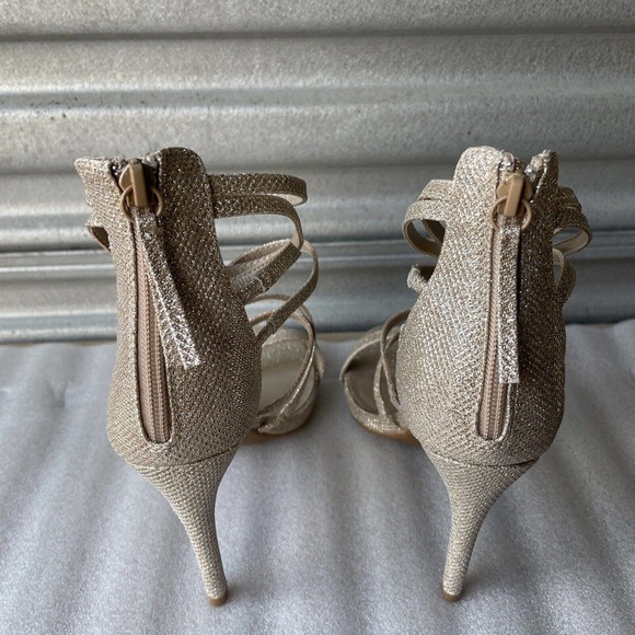 Women 8 Open Toe Ankle Strappy Back Zipper Heeled Sandals Dress Shoes - Picture 3 of 7